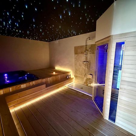 La Maison De Ville - Piscine - Spa Сет Екстериор снимка